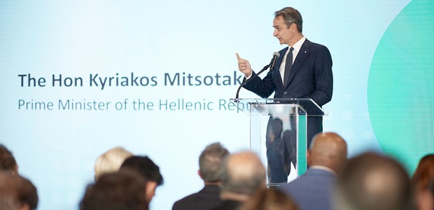 Εξετάζεται η απαγόρευση των social media σε παιδιά κάτω των 16
